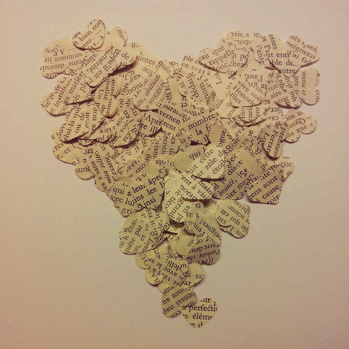 More than a 1000 Confetti Hearts from the complete works of Dante - Scrapbooking - Table Decoration - Wedding
