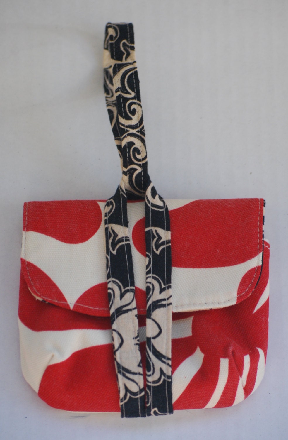 Wristlet Carrying Case