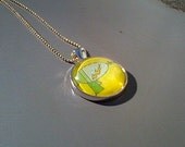 Ray gun pendant with glitter, in silver with matching mini-ball chain