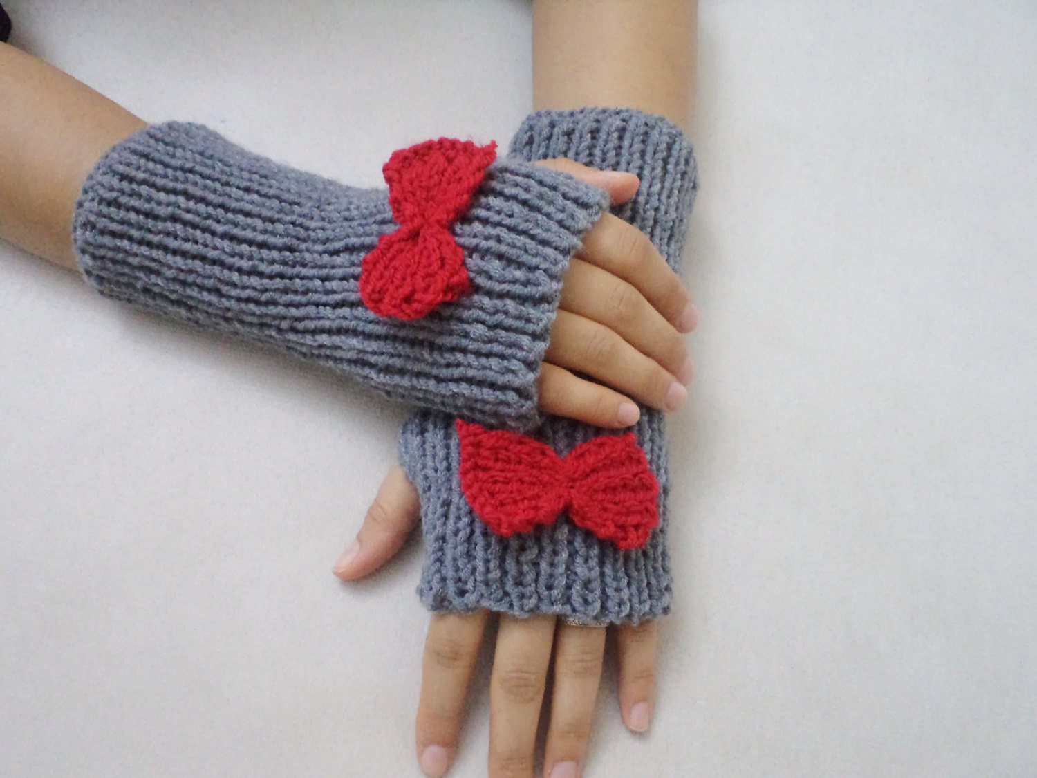 Gloves, spring trends, handmade gloves, Hand knitting gloves, new fashion, women accessories. handmade glove, miitten, warm