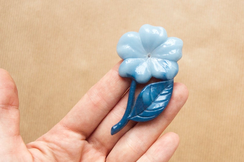 Blue Flower Brooch Pin Plastic
