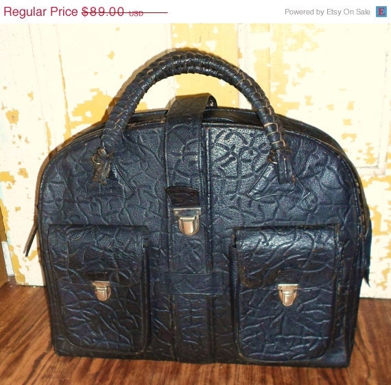 SPRING SALE Vintage Antique Black Leather Doctors Bag, Squiggly Line Detail, Zippered, Large Unisex Bag, Carry On Bag, Overnight Bag, Lapto