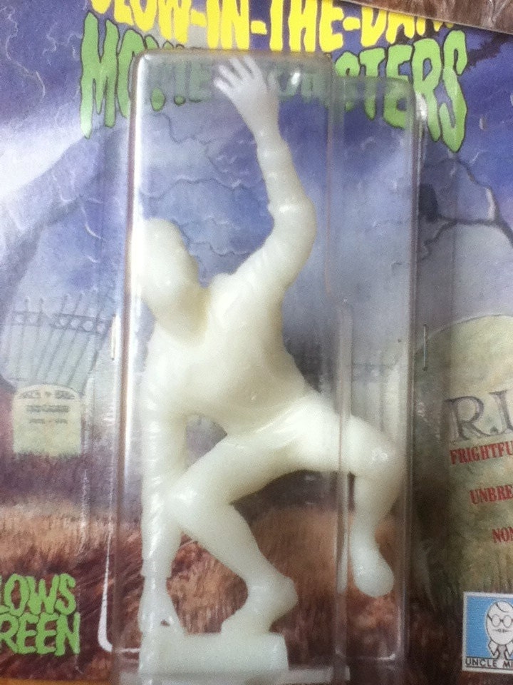 iii Vintage Glow in the Dark Universal Studios The Hunchback repro Marx Plastics figure iii