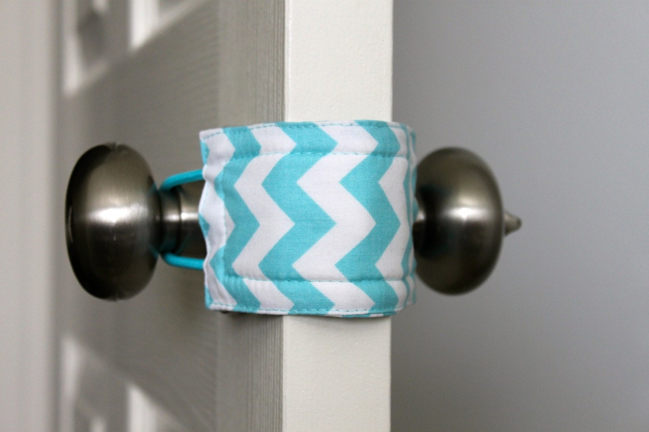 Latchy Catchy in Teal Chevron Dot -Reversible (Patents Pending)