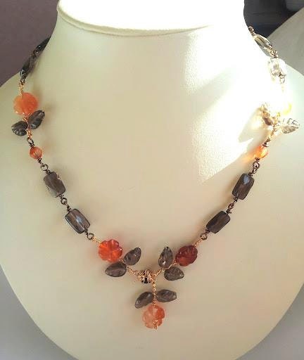 Stunning Y Flower Necklace