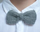 Small Grey Knit Bow