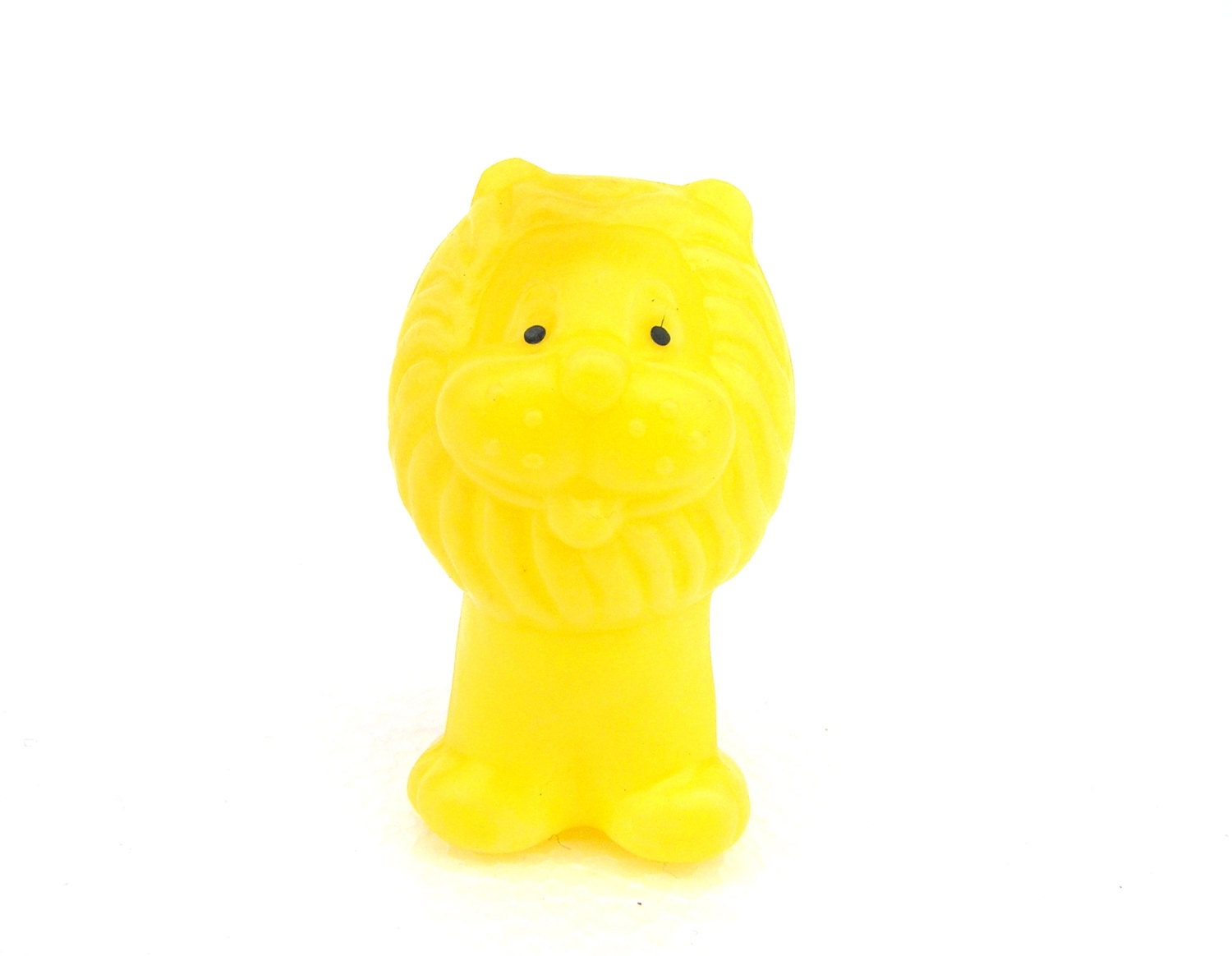 Lion vintage soviet toy bright yellow animal animals collectibles small - SoYesterdaySoCool