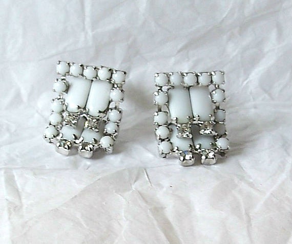 Stunning Vintage Continental Milk Glass Rhinestone Earrings Screw on