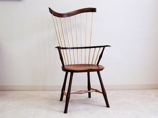 Wave Back Arm Chair in Walnut and Maple Wood