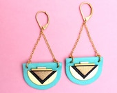 Lune sleepers mint, long earrings in leather and gold plated brass, trendy shape