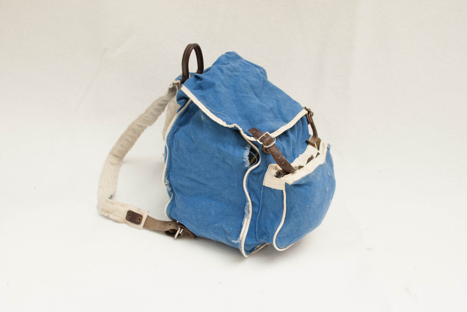 Vintage cotton backpack rucksack blue white small size - PastPerfectContinues