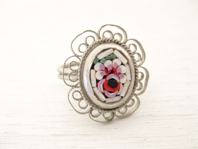 vintage 1950s faceted cocktail ring. Micro Mosaic. PETITE BAGUE.