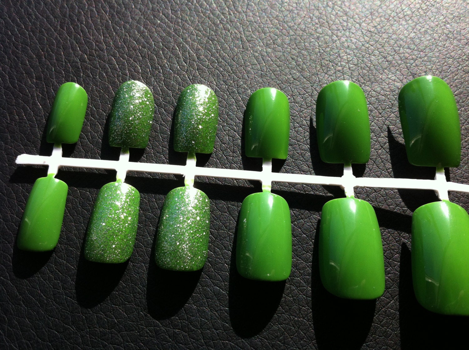 Green Glitter False Nail Set