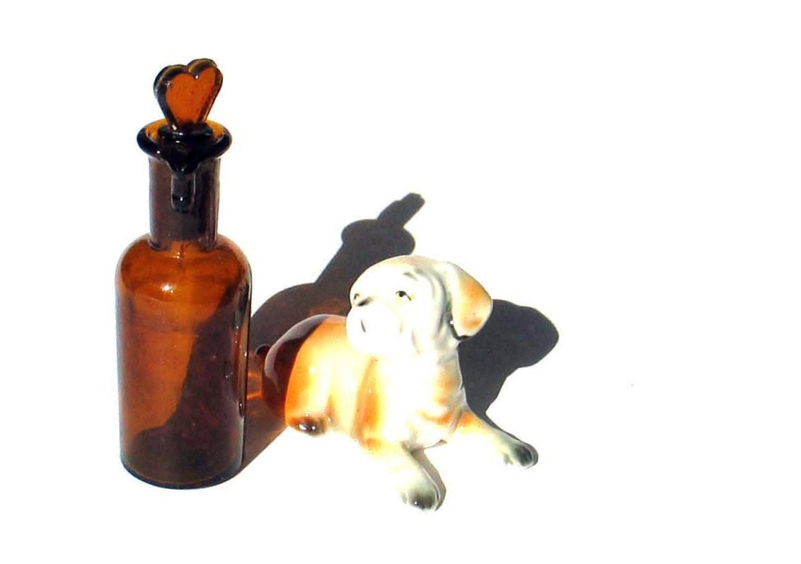 Vintage Apothecary bottle -  collectibles - glass - old bottle - vintage glass bottle