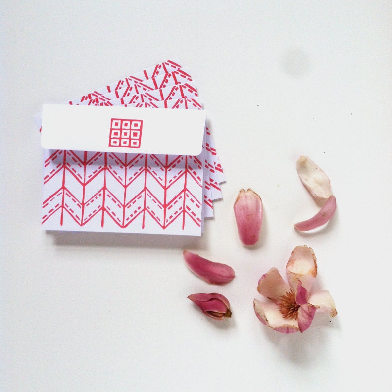 Set of 5 blank cards, Vibrant Hot Pink, Hand Printed Chevron pattern, quilt inspired