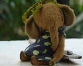 PDF Epattern for 4,5 inch Miniature Pocket Size Artist Teddy Elephant like Miss Green Pea plus the pattern for the dress