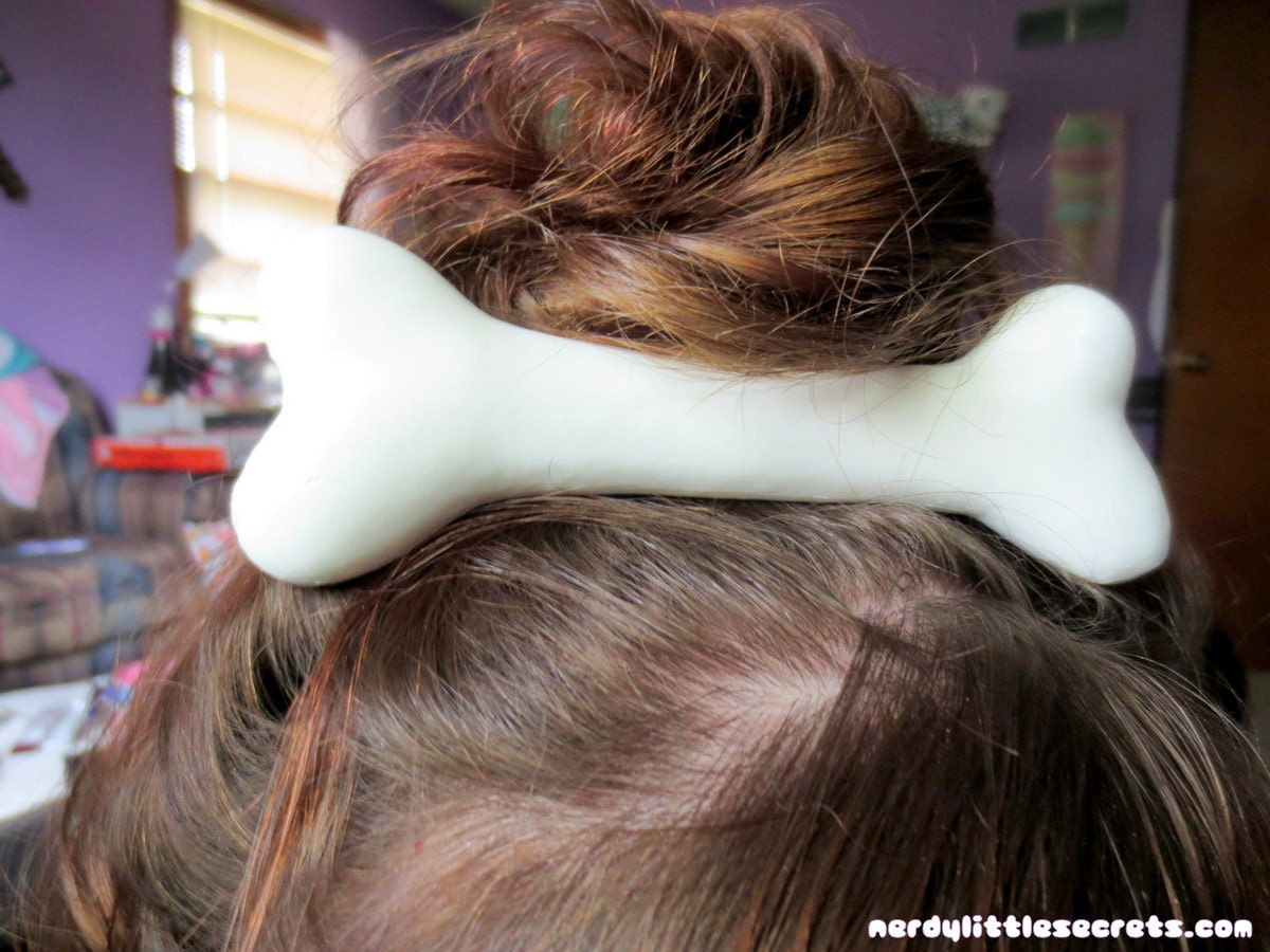 Large Pebbles Bone Hair Clip (White)