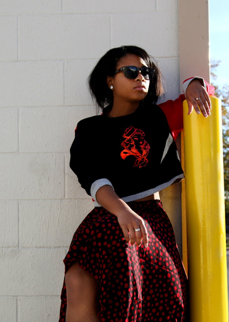 Black / Gray / Red Applique Cropped Sweatshirt