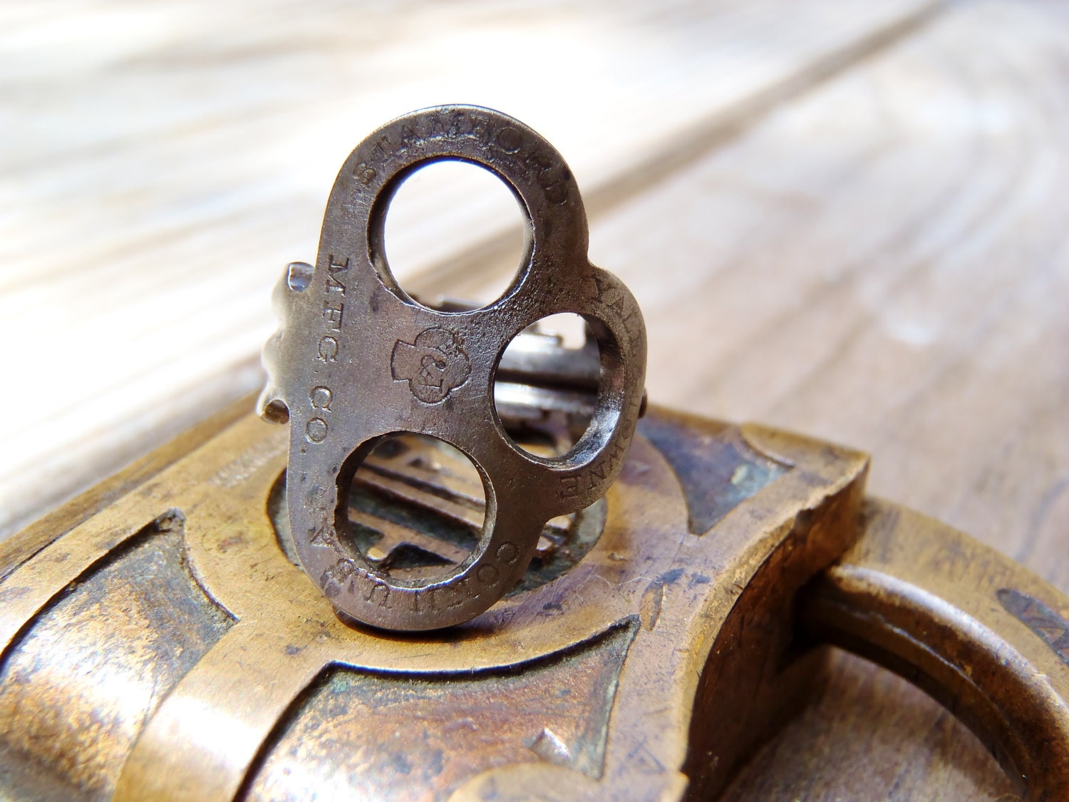 Antique Key Ring - Towne Clover - Size 5 - Jewelry - Steampunk - Skeleton Key - Fashion - Repurposed - Upcycled