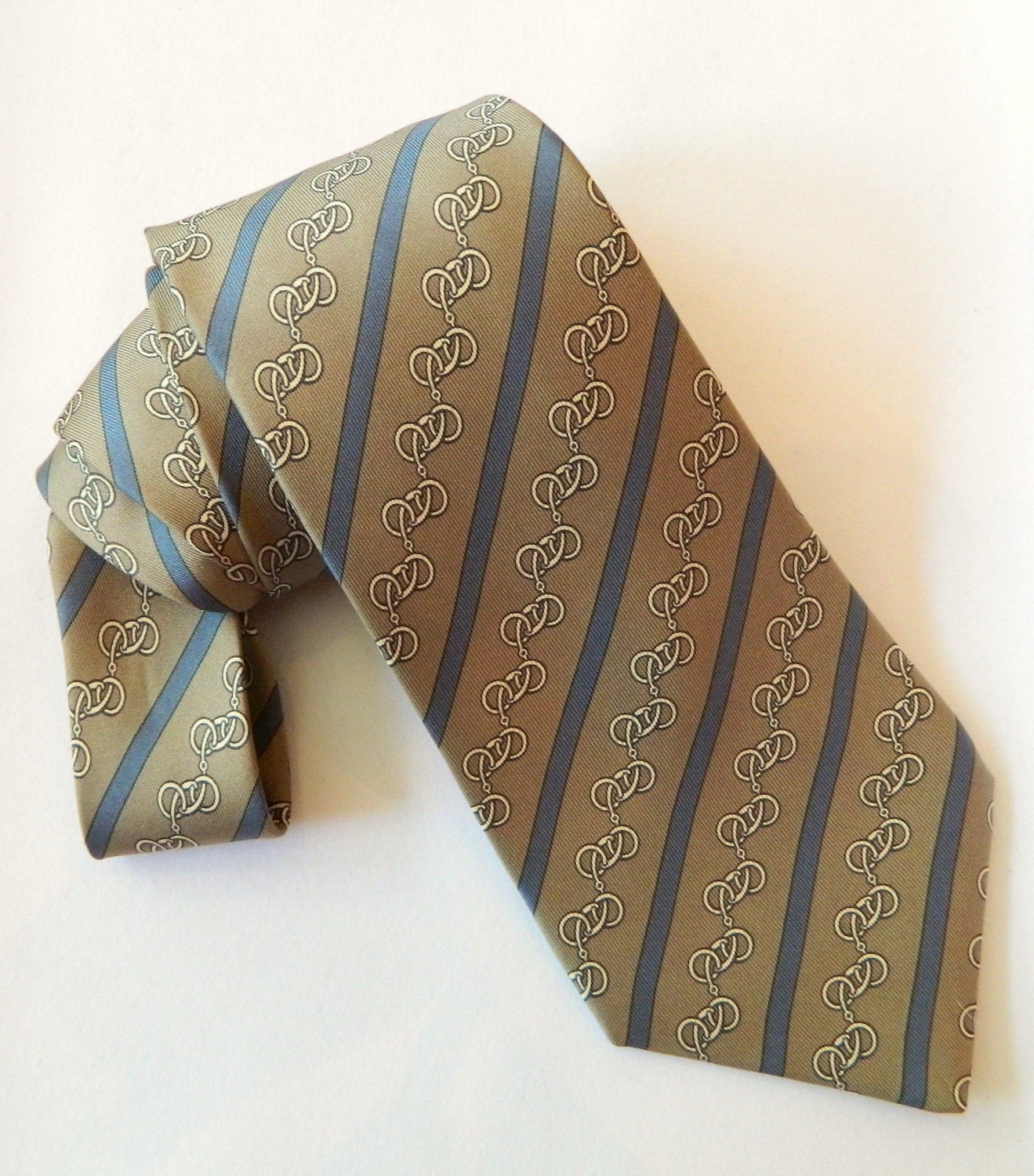 Mens Hermés Luxury Vintage grey silk tie with blue stripes and abstract chain pattern