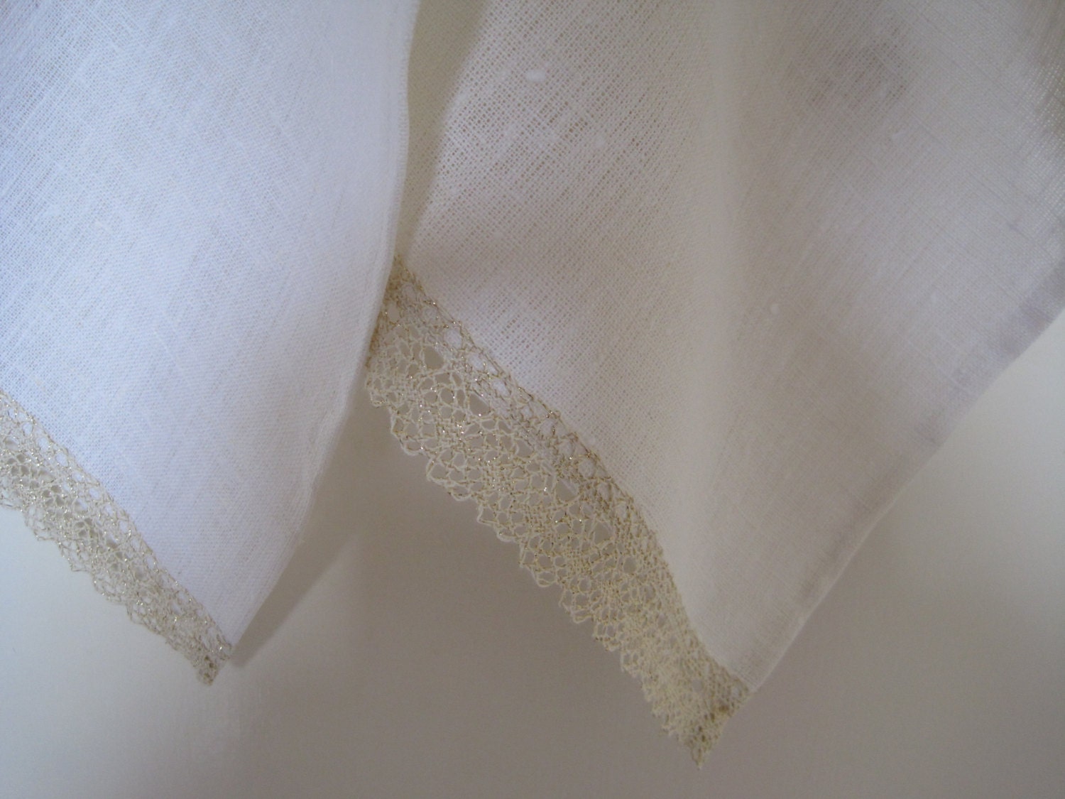Set of 2 linen- hand towels with lace ,tea towels ,guest linen towels ,kitchen towels ,bathroom towels