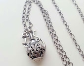 Flower Vase Necklace