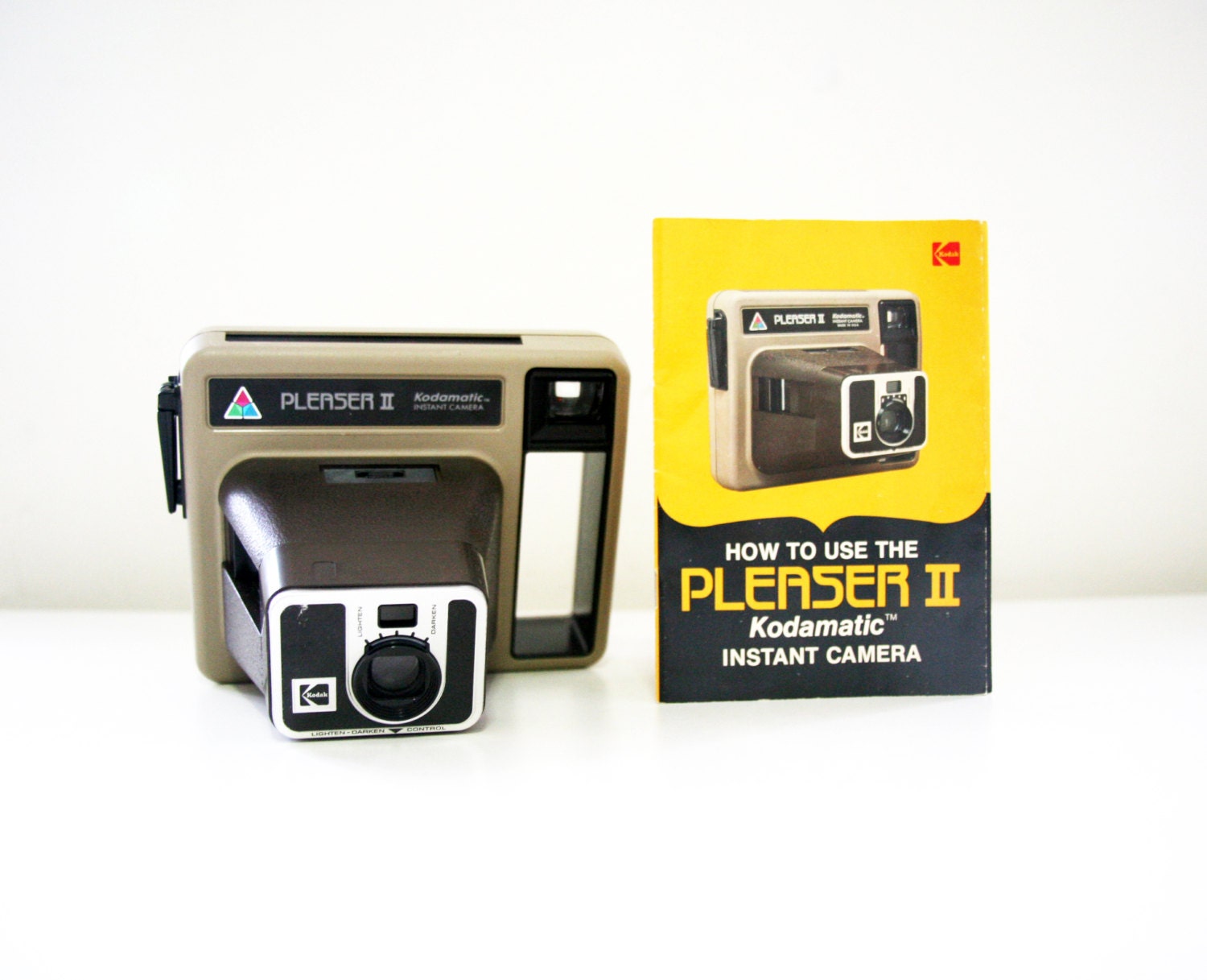 for Parts or Display, 80s Kodak Pleaser II, Kodamatic instant camera w instruction booklet