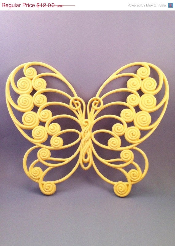 On Sale Large Vintage Plastic Butterfly , 1970s wall butterfly , ivory plastic butterfly, retro plastic butterfly, butterfly wall hanging