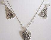 Wonderful Vintage Sterling Silver Artistic Celtic Knot Jewelry Set - Mothers Day Jewelry- Birthday or any special magical occasion jewelry.