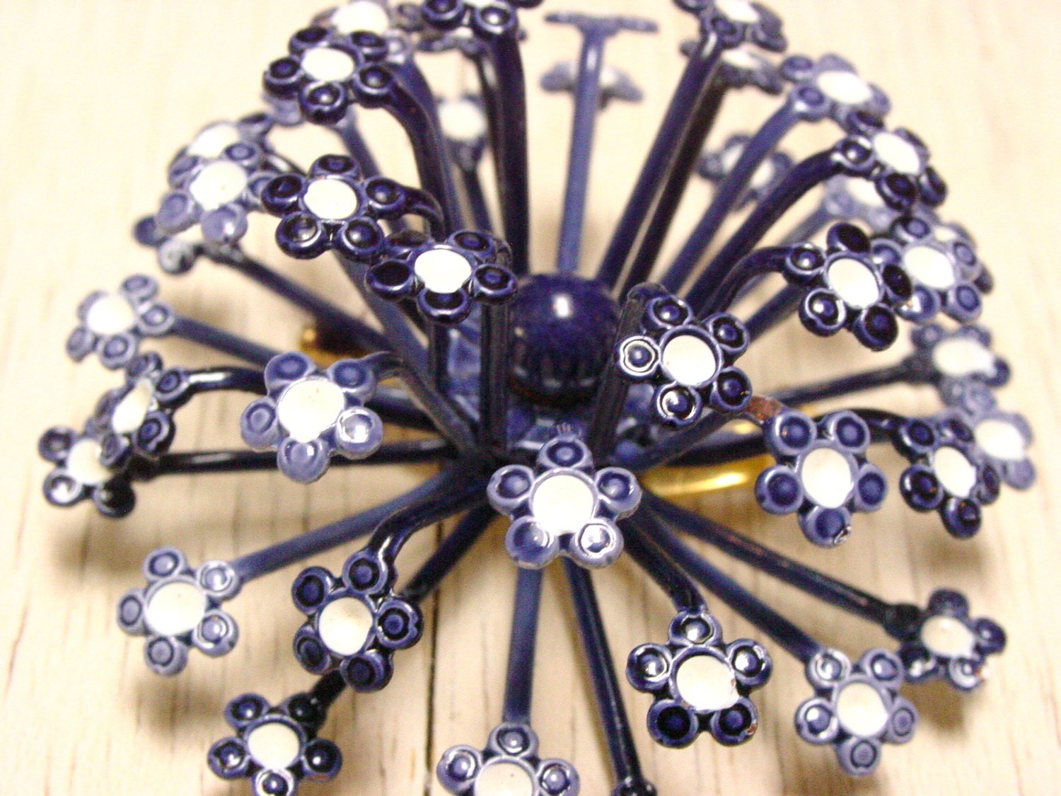 Vintage Dark Blue and White Metal Enamel Flower Brooch (retro 60s 70s 3D pin round big chunky bouquet wedding bridal)