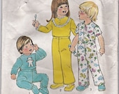 Vintage 70s Simplicity 7067 Boy and Girl Toddler Pajamas Pattern