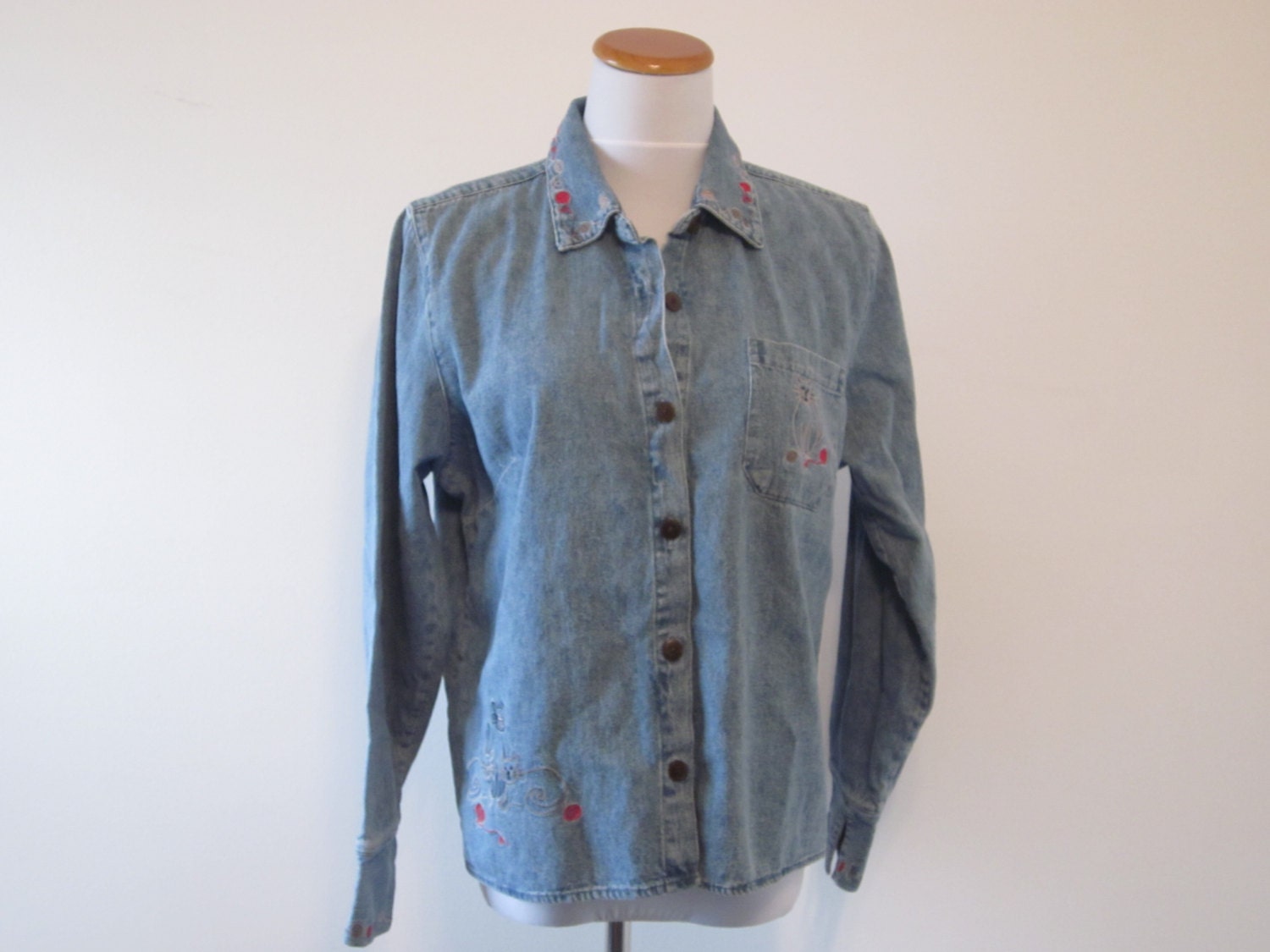 Vintage Denim Shirt with Embroidered Cats Lover Shirt Jacket Crazy Cat Lady Womens Large Kitten Kittie