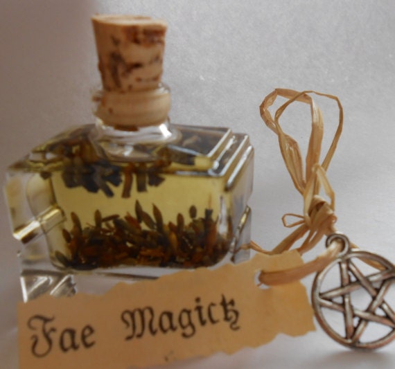 Fae Magick Ritual Oil 1/4 oz- Faeries Faery Sidhe Nature Spirits Witchcraft Pagan Wicca Anointing Candle Dressing Fairy Fairies