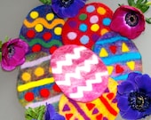 Feltmaking Kit : Design and make your own felt Easter Eggs from merino wool prefelts