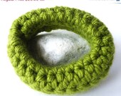 ON SALE Chunky Crochet Bracelet. Woolenl Bangle. Lime Green Wristband Fall Winter Fashion. Light. Trendy Bracelet. Handmade by SteamyLab.