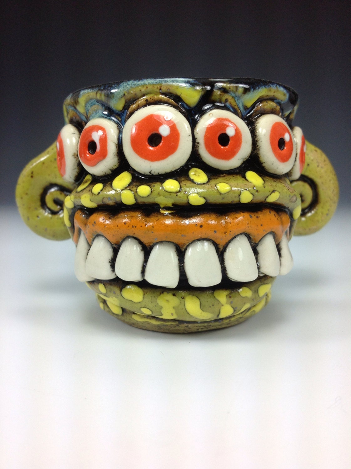Monster alien face shot glass