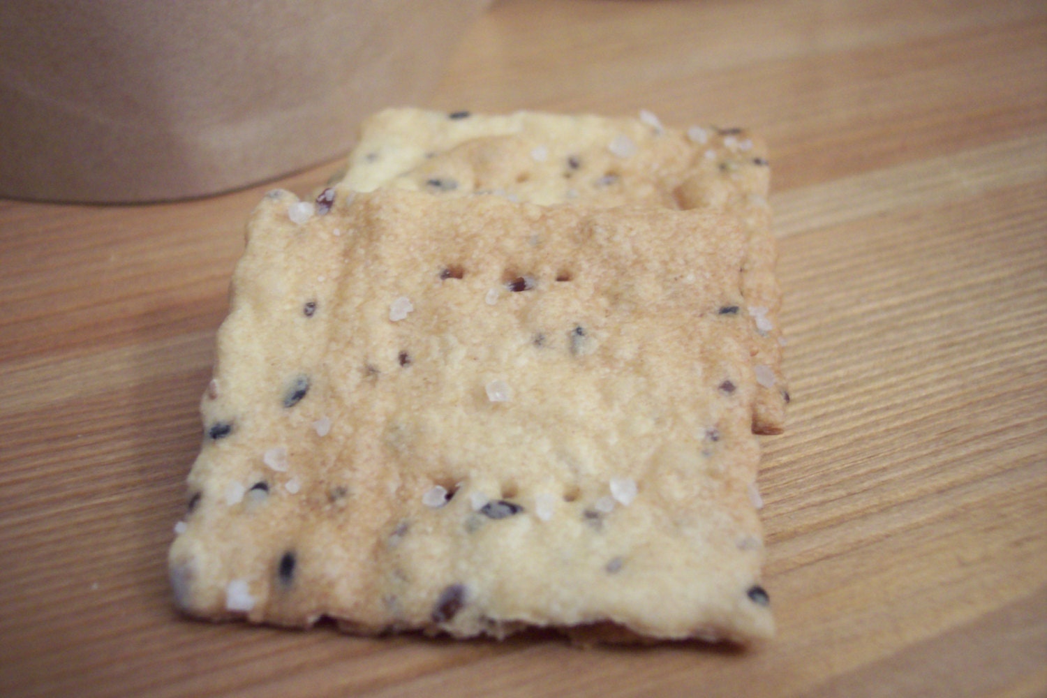 Black and White Sesame Crackers