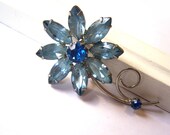 Vintage Faux Blue Stone Flower Silver Tone Brooch.