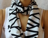 Fashion infinity scarf Infinity scarf. Loop scarf. Circle scarf. Women Scarf. Gift
