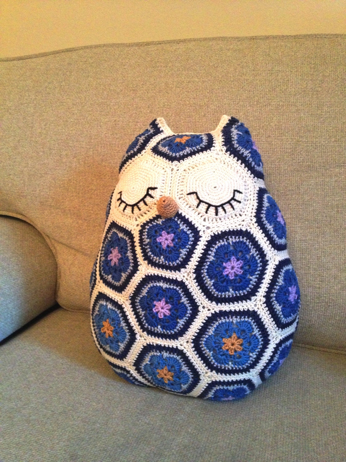 Crochet Owl pillow Pattern/ Virka Uggle kudden Maggie mönster