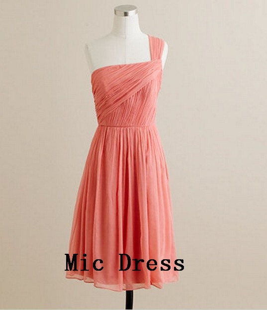 New Arrival One-shoulder Sleeveless Knee-length Pleated Chiffon Beach Short Evening/Party/Homecoming/cocktail dress/Bridesmaid/Formal Dress