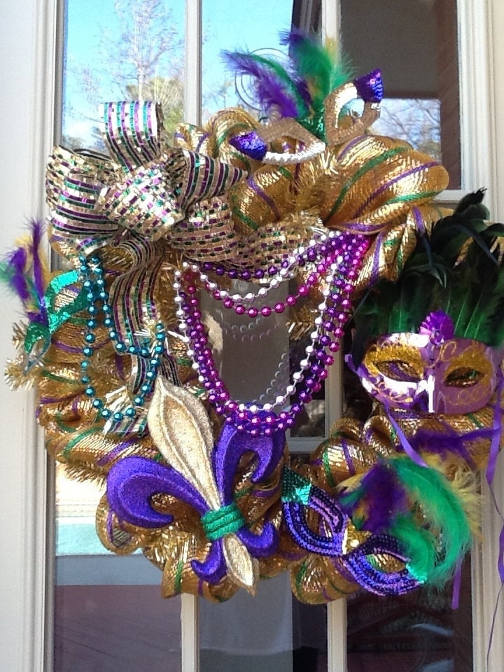 50% off Sale, Mardi Gras Wreath, Fleur de lis, Mask, Feathers, Beads, Fat Tuesday Wreath, Gold Purple Green Metallic Mesh,