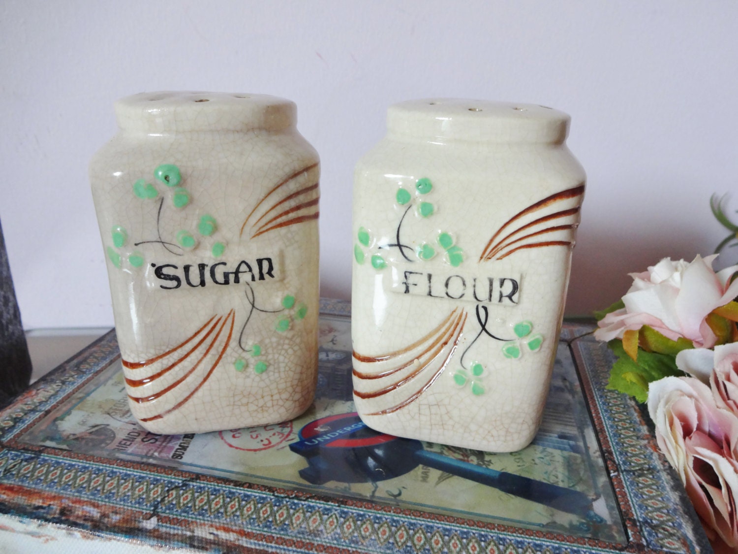 Very Vintage Flour and Sugar Shaker set, made in Japan, 1940's