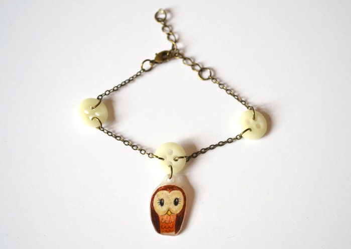 Chain bracelet  and buttons owl unique piece