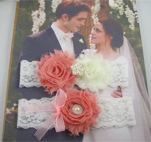 on sale--Vintage Bridal Garter Wedding Garter Set Toss Garter-with peach pink rose and Rhinestones , Pearls on Ivory lace-your best choose