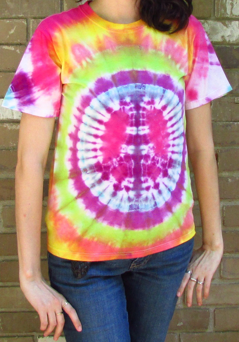 Peace Sign Tie-Dye Youth size 18-20 T-Shirt
