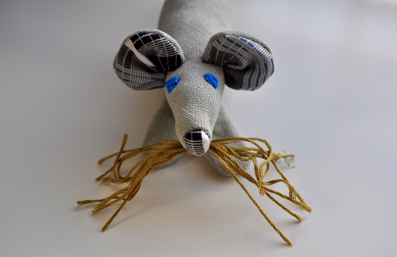 Linen & vintage tie fabric rat