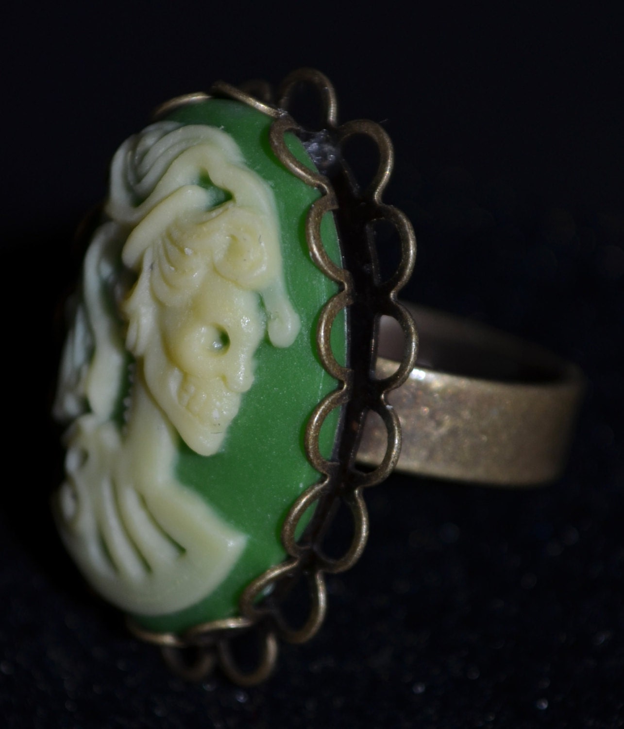 Unique Bright Green & Ivory Skeleton/Skull Cabochon/Cameo adjustable ring (steampunk, gothic, alternative, indie, vintage, retro)