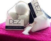 Laundry Bundle: Laundry Soap - All Natural  - with Oxygen Boost -  and 4 Organic Wool Dryer Balls - Dez Eco Boutique
