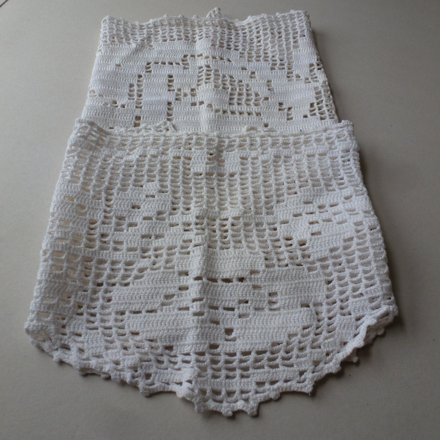 Filet Crochet Doily - Set of Two Hand Crochet Lace Panels - Destash Vintage Crochet Trim